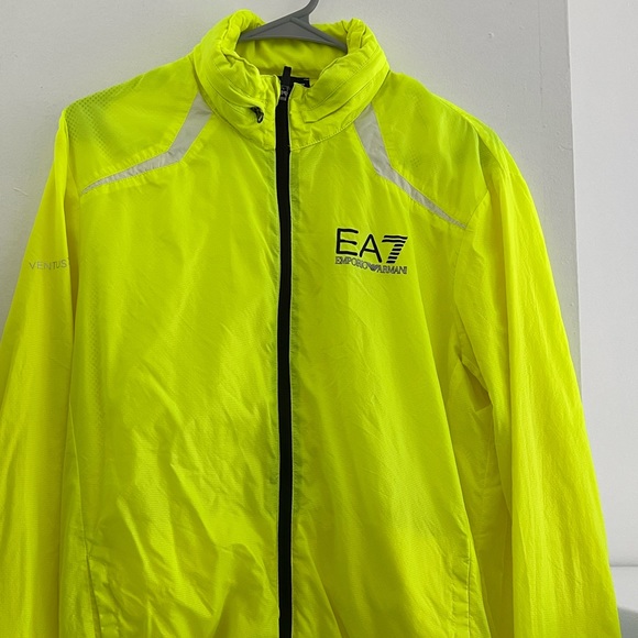 Emporio Armani jacket, great condition Size S European. - Picture 3 of 4